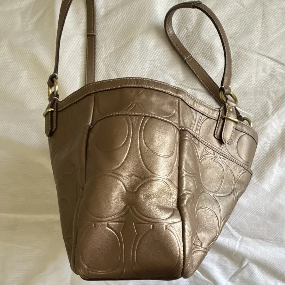 Coach Brown Embossed Logo Tote Bag Zip Closure Gold Hardware Double Handles